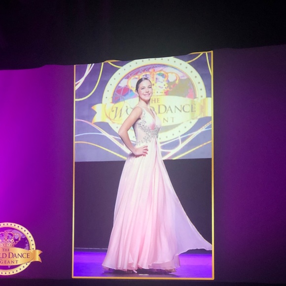 Prom Pageant evening gown - Picture 2 of 7